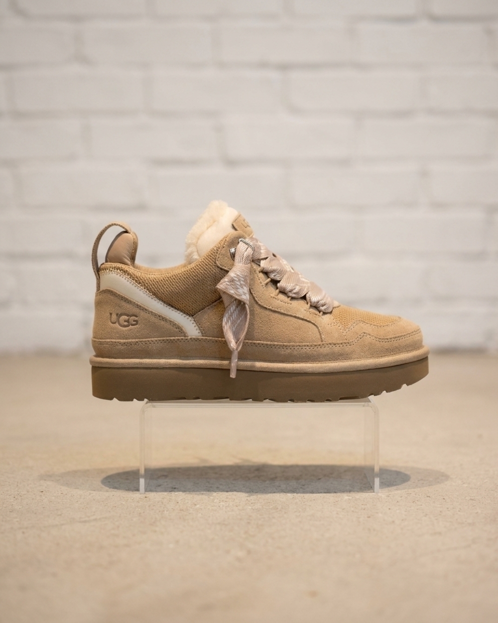 NEW UGG women's lowmel sneaker in sand
